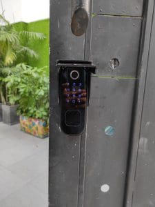 Khoa Van Tay Danh Rieng Cho Cong Ngoai Troi 6